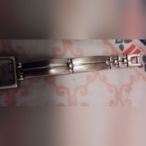 Anne Klein Dual Tone Brushed Metal Watch - New Without Tags - Picture 5 of 7